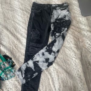 Size 29 never worn carmar dual pattern ripped Jean